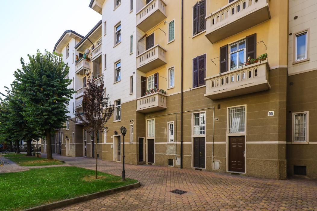 Paki Home Nel Cuore Dei Navigli Di Milano Ngoại thất bức ảnh